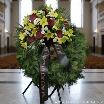 Smuteční věnec lilie a růže velký